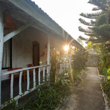 Fullmoon Bungalows Toyapakeh エクステリア 写真