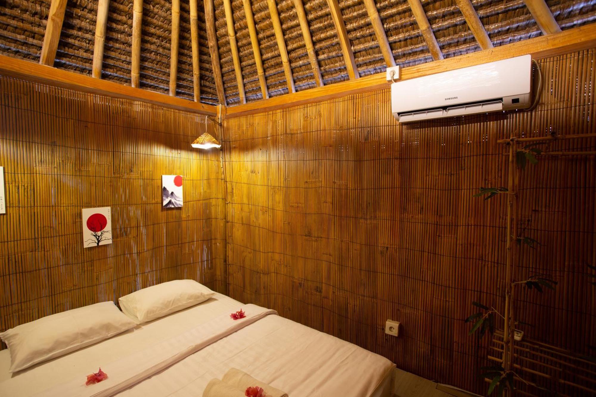 Fullmoon Bungalows Toyapakeh エクステリア 写真