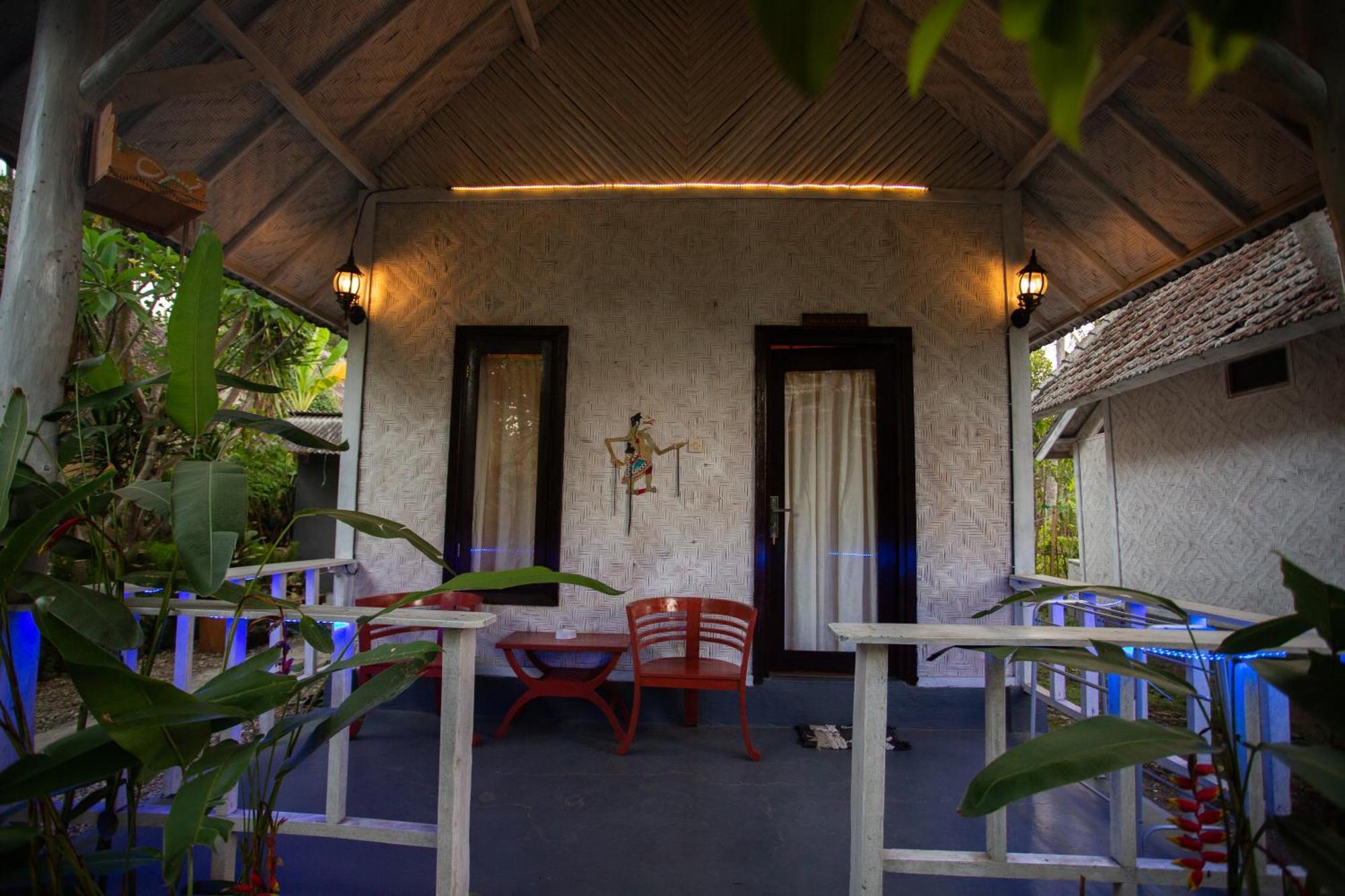 Fullmoon Bungalows Toyapakeh エクステリア 写真